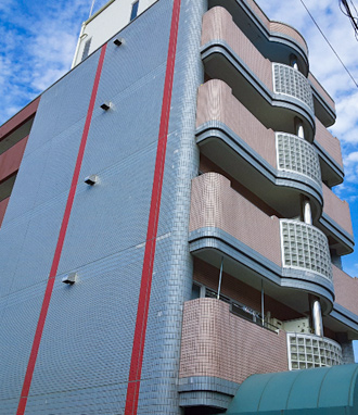 �{�H����r���S�i