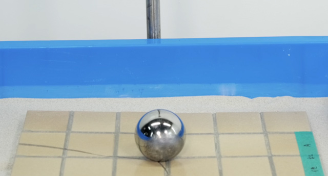 �^�C���n�ɐZ����������A��h�z�������̂ɍ|���𗎉��������ʐ^