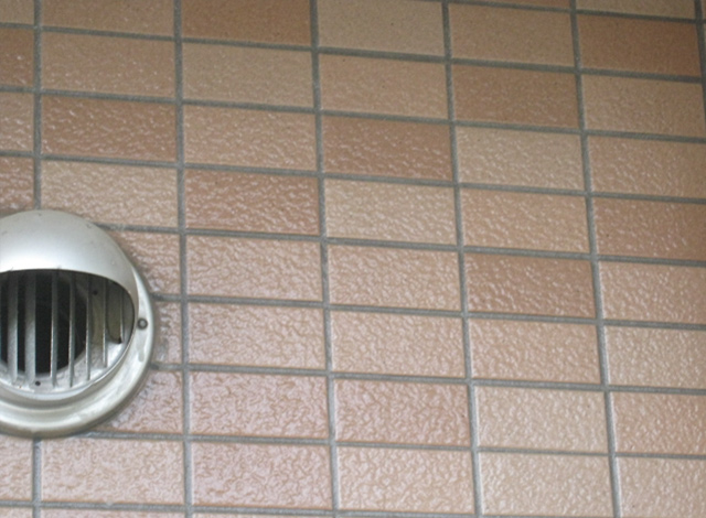 施工後のタイル表面写真