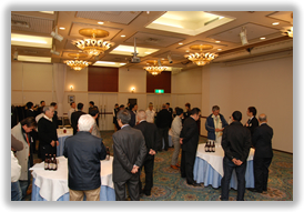 説明会終了後の、懇親会風景