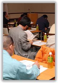 �M�S�ɐ�������������������Q���җl